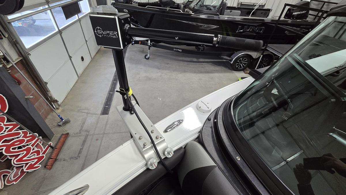 Used 2022 Lund 2275 Baron Sport