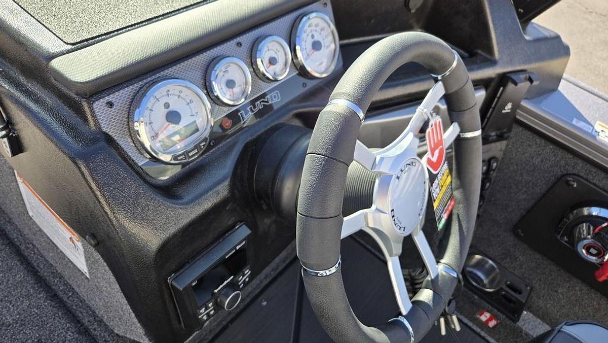 2025 Lund 2175 Pro-V Sport