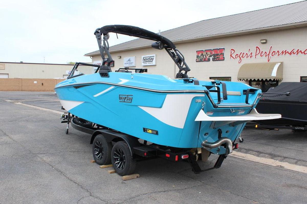 2025 Heyday Wake Boats H22