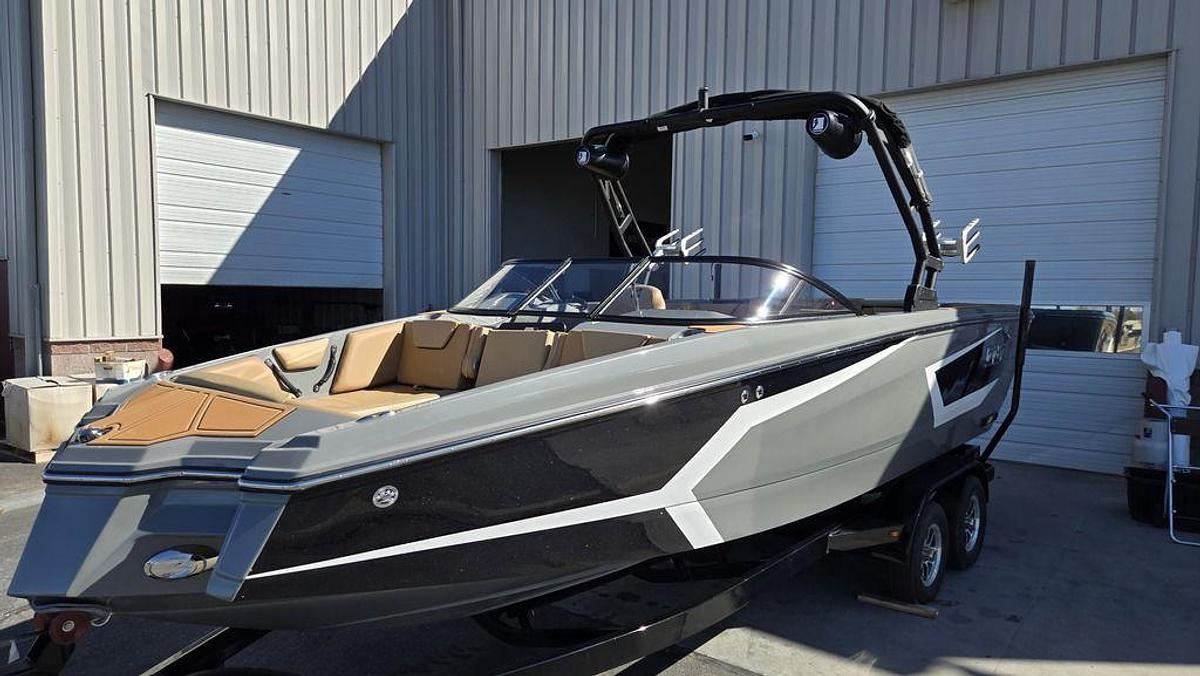 2025 Heyday Wake Boats WTSURF