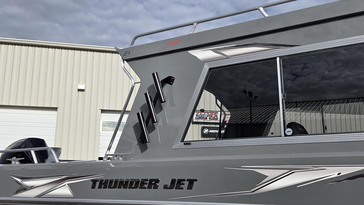 2027 Thunder Jet 21' Chinook Pro