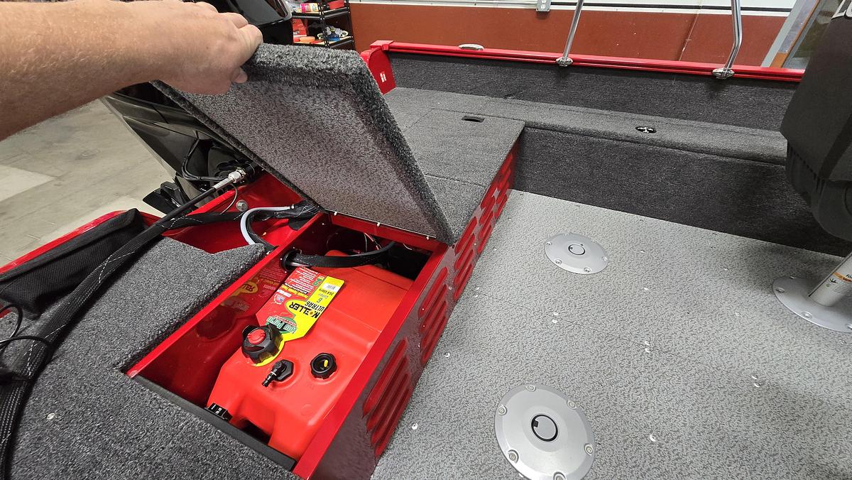 2026 Lund 1650 Angler Sport