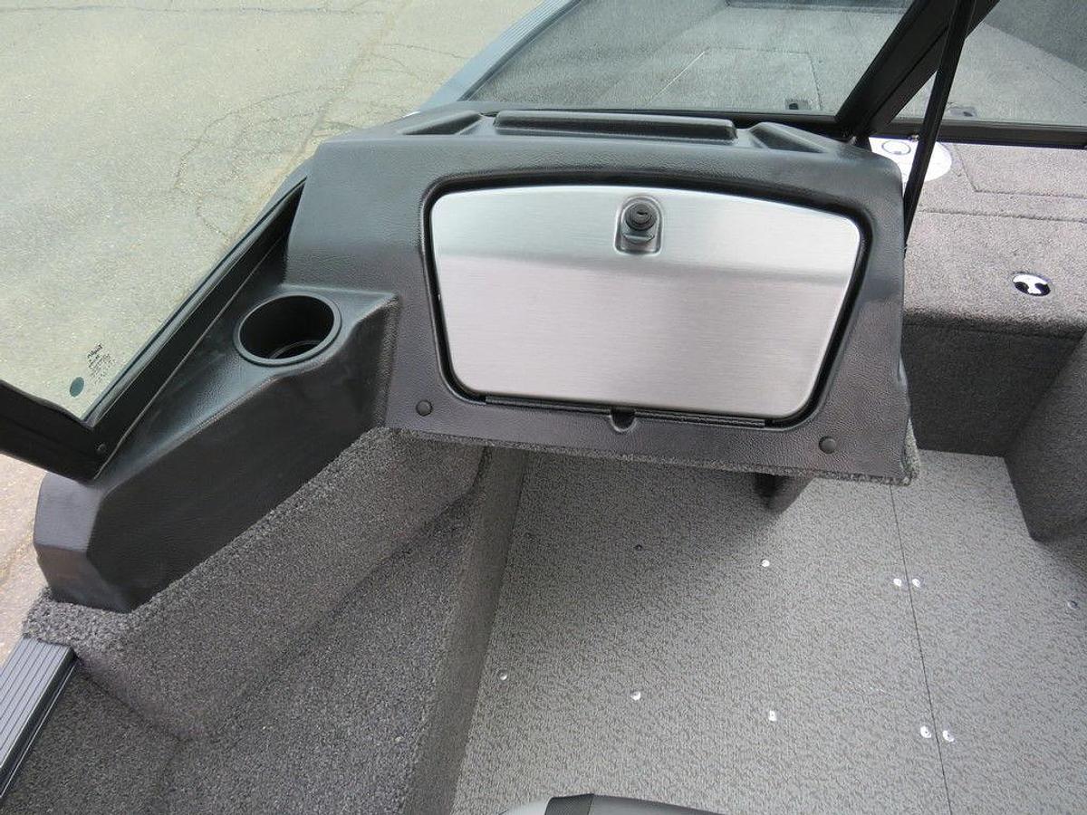 2025 Lund 1650 Angler Sport