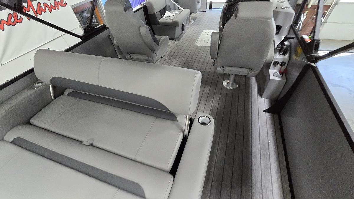 2026 Bentley Pontoons 243 Front Fish Swing Back