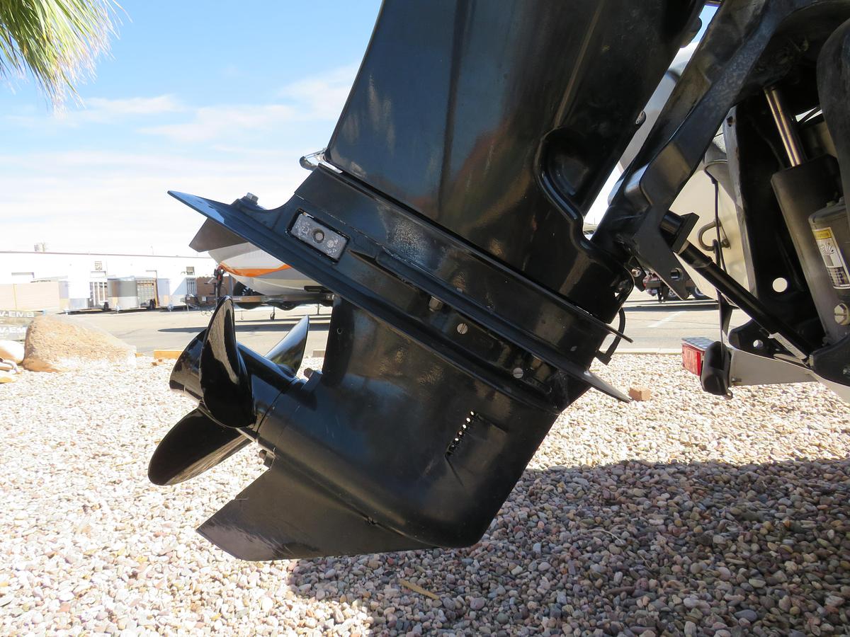 Used 2002 Tracker Tundra 18