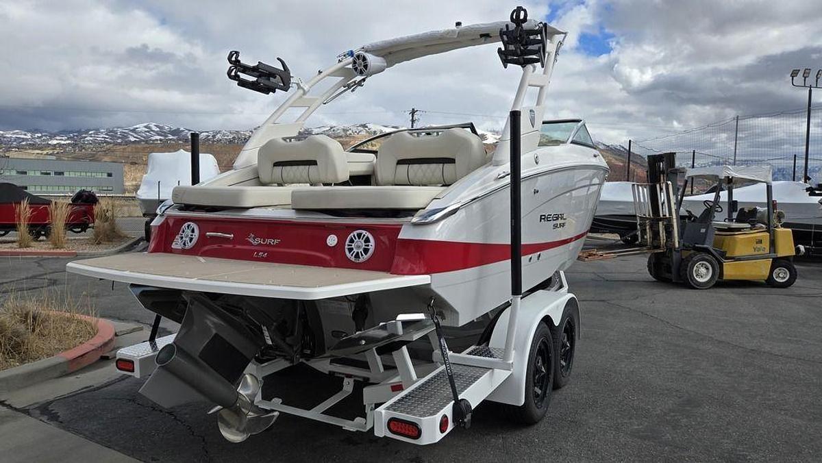 2025 Regal LS4 Surf
