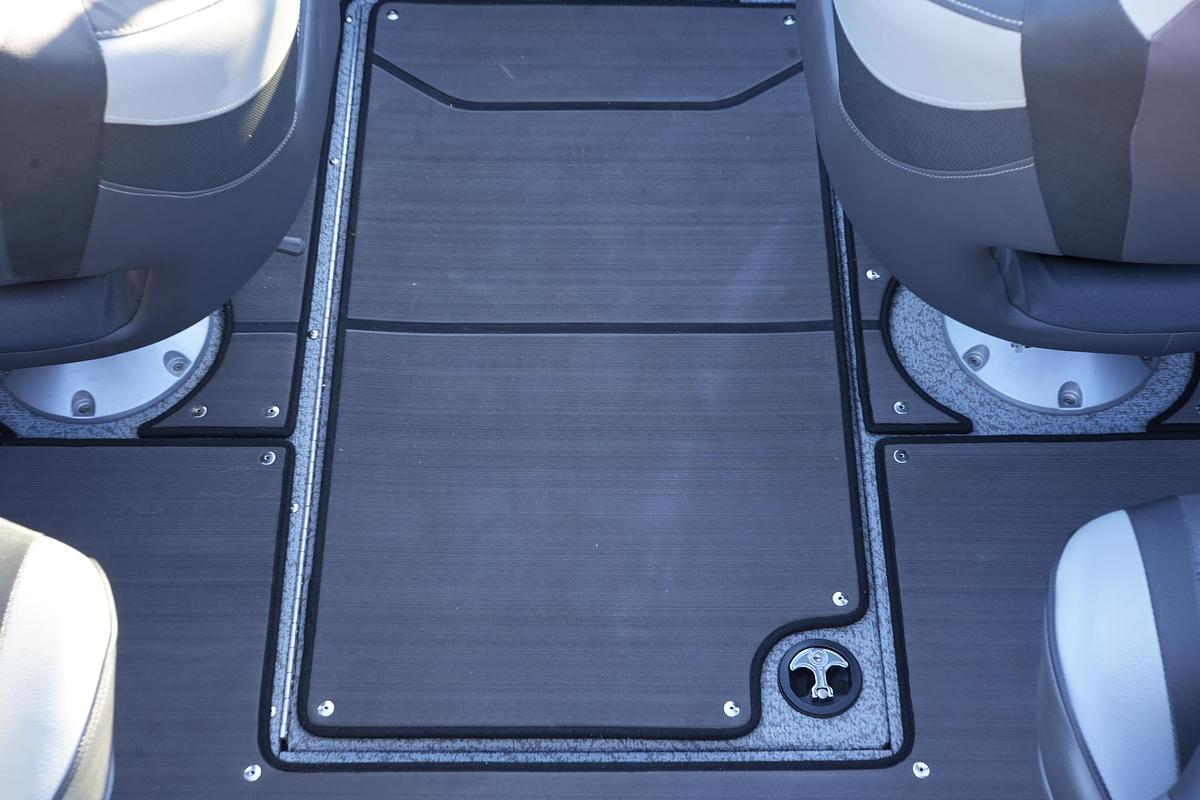 Used 2023 Lund 1875 Crossover XS Sport