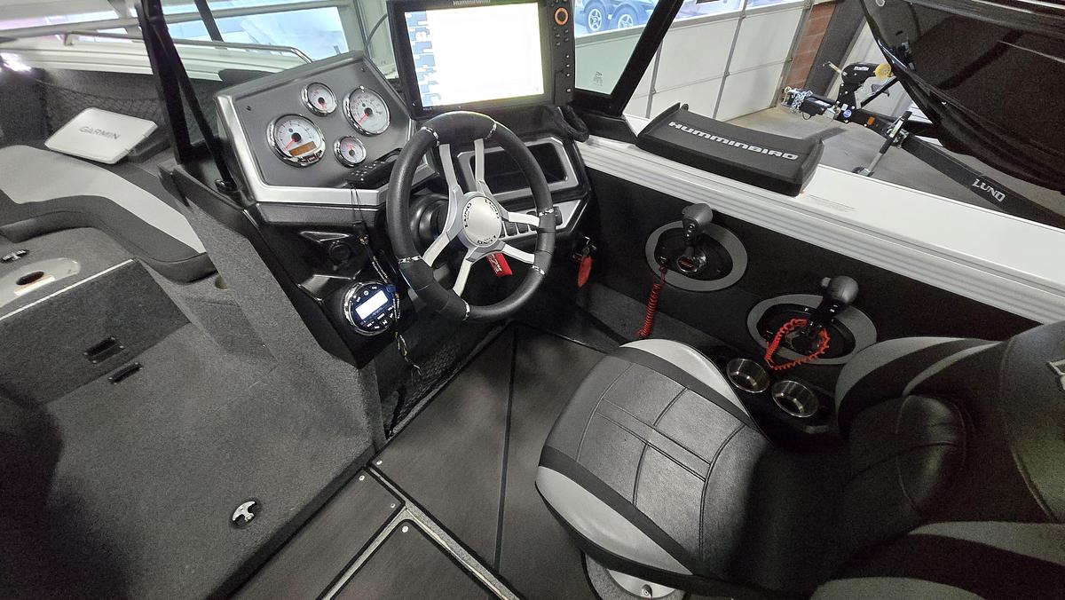 Used 2022 Lund 2275 Baron Sport