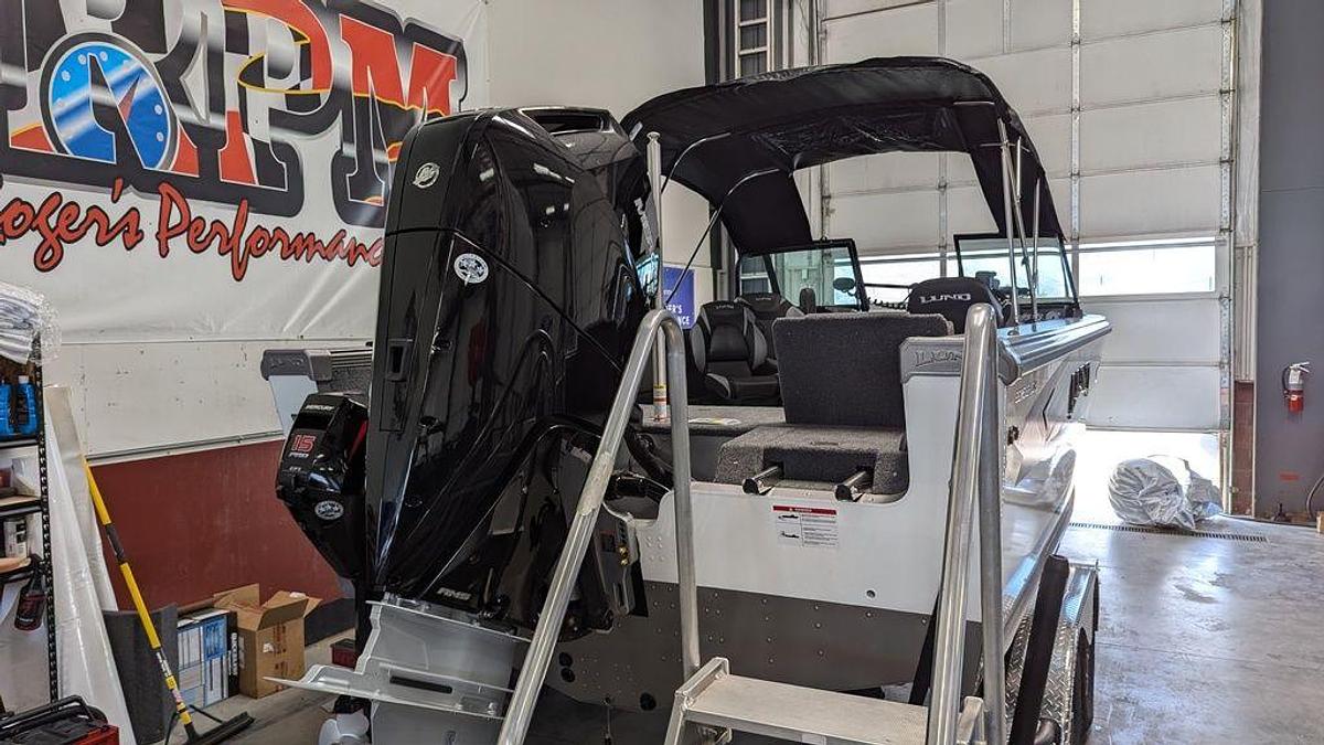 2025 Lund 2275 Baron