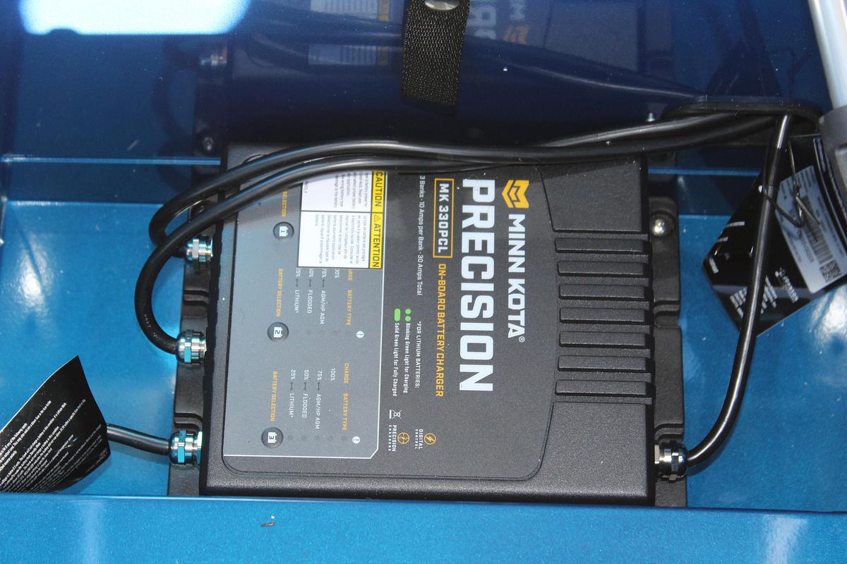 2026 Lund 1775 Adventure Sport