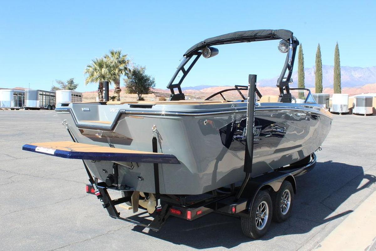 2025 Heyday Wake Boats WTSURF