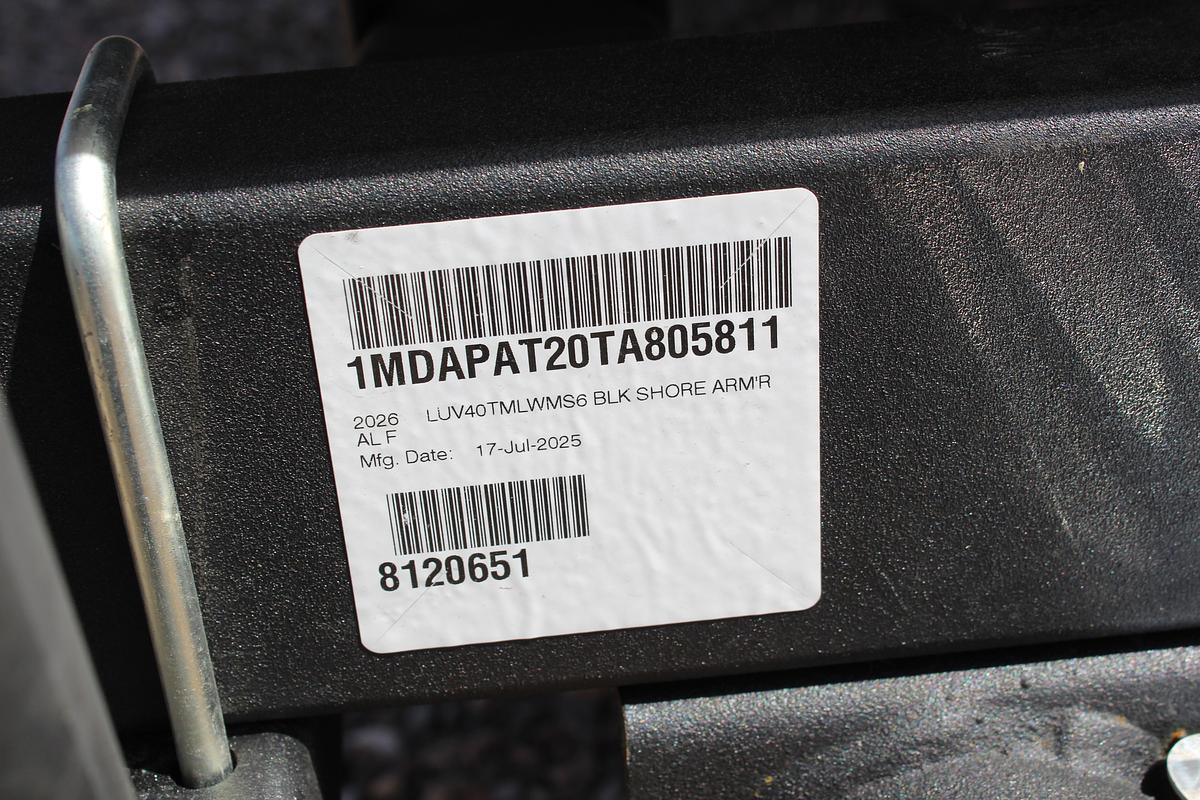 Used 2026 Lund 1875 Crossover XS Sport