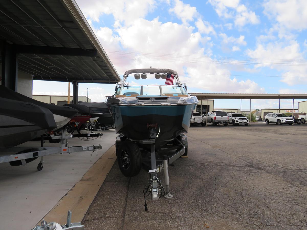 Used 2020 Mastercraft X22