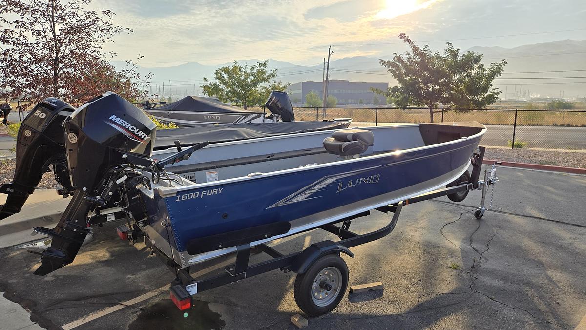 2025 Lund 1600 Fury Tiller