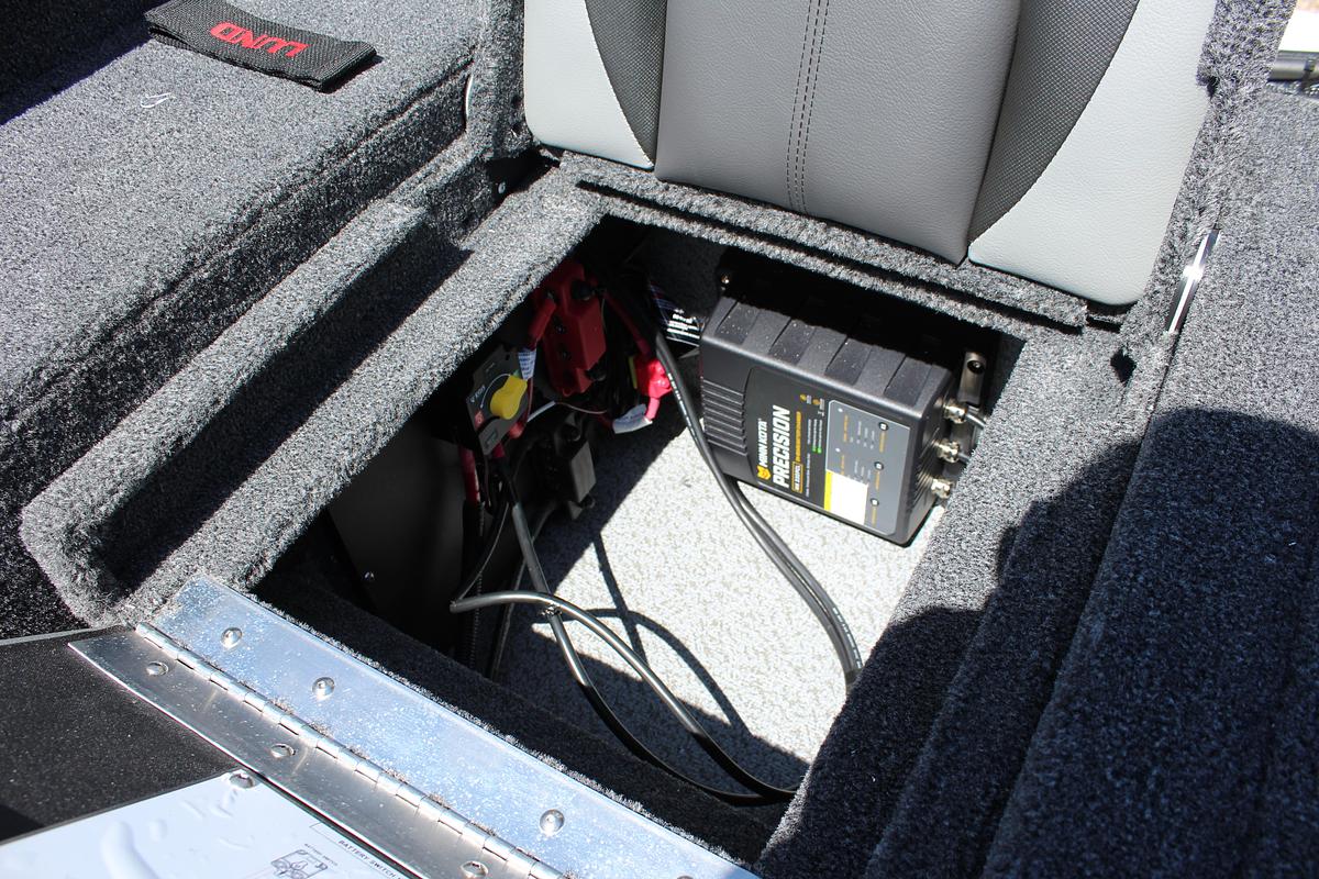 2026 Lund 1875 Impact XS Sport