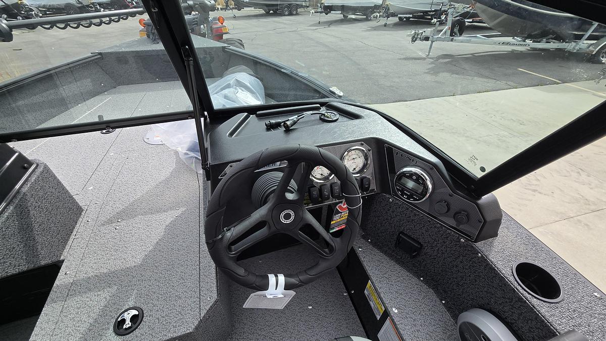 2026 Lund 1800 Explorer Sport