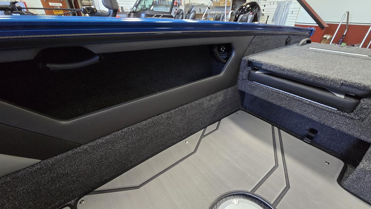 2026 Lund 1875 Crossover XS Sport