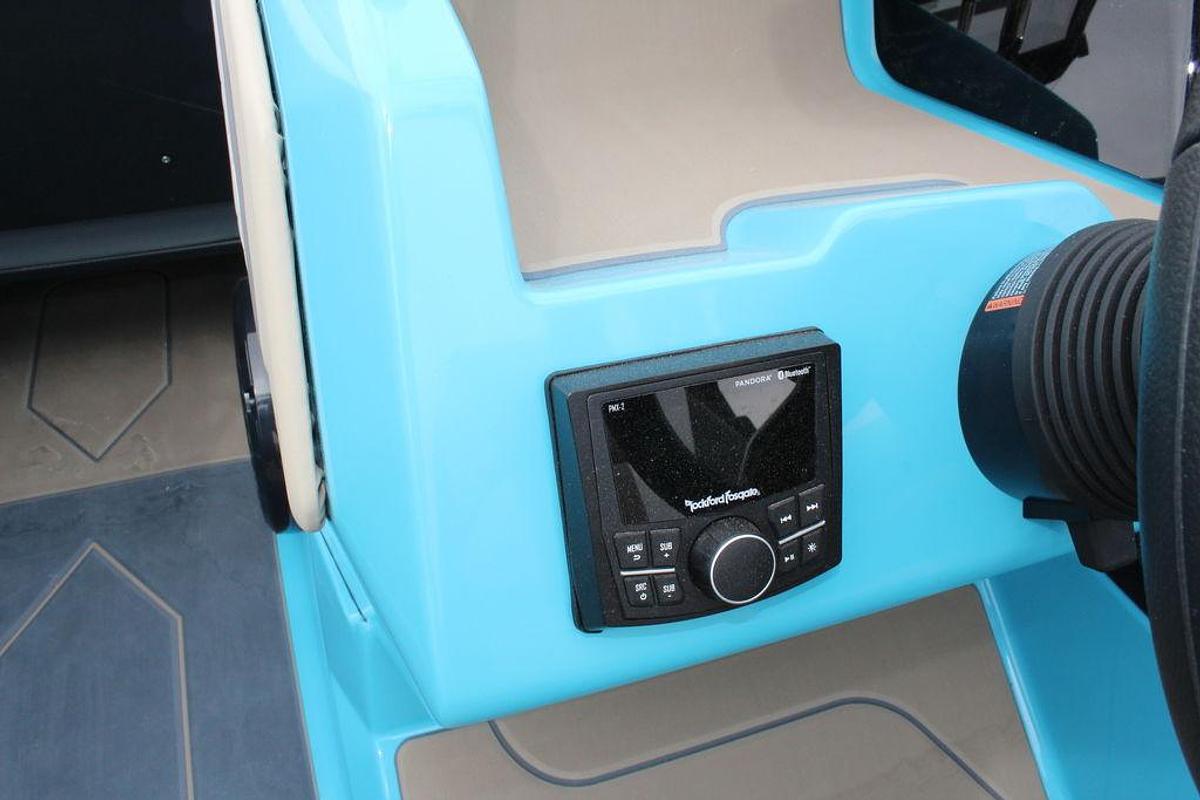 2025 Heyday Wake Boats H22