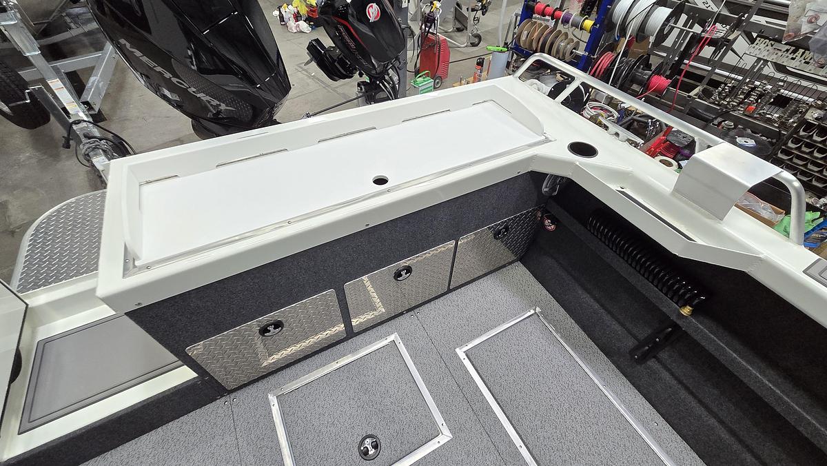 2026 Thunder Jet 200 Luxor