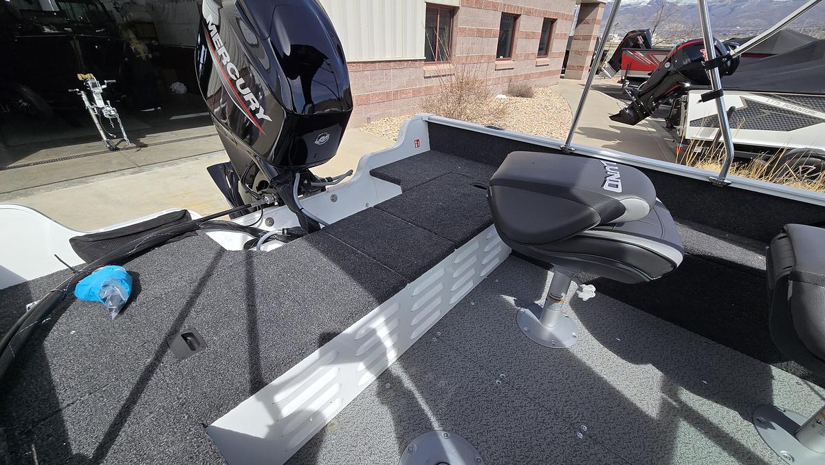 2026 Lund 1650 Angler Sport