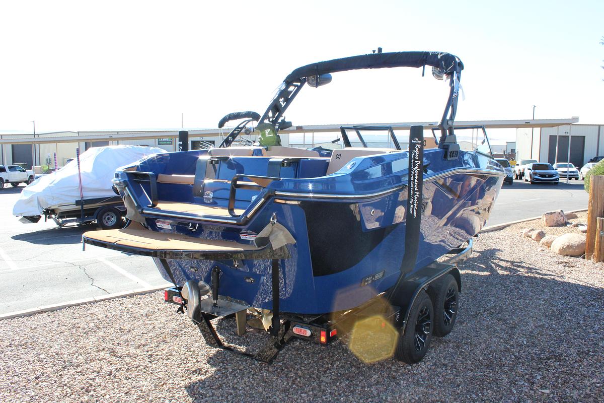 2026 Heyday Wake Boats H22