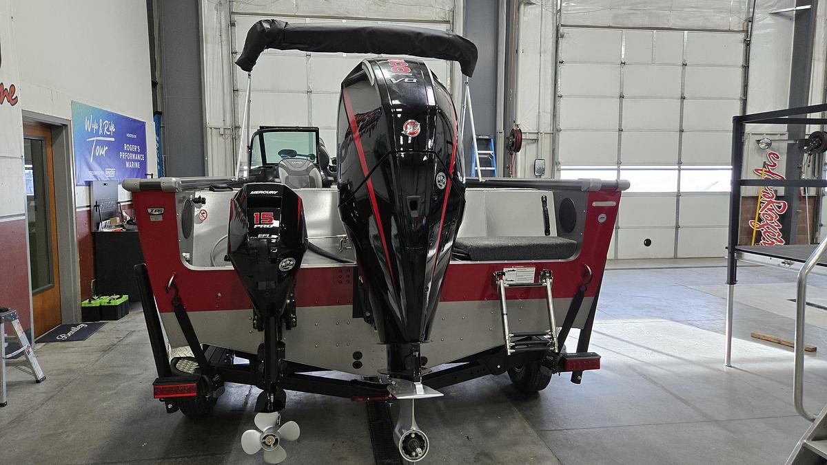 2026 Lund 2075 Fisherman