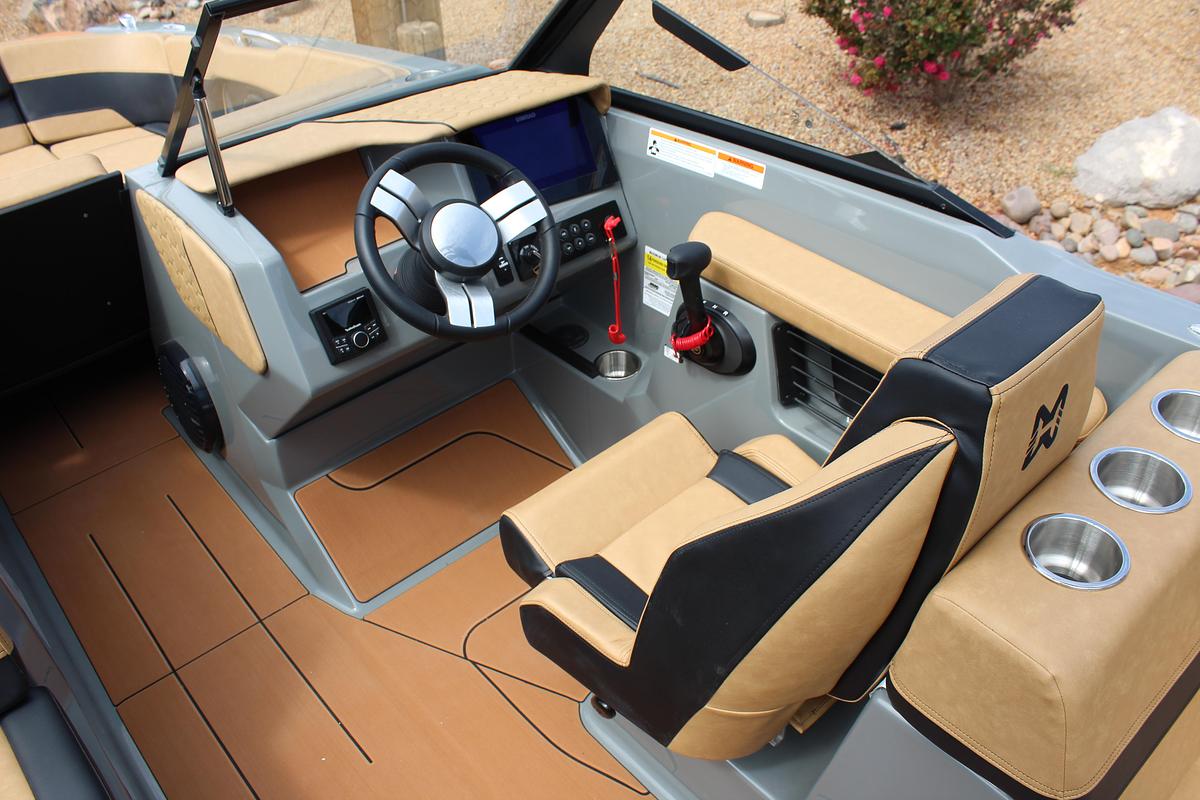 2027 Heyday Wake Boats H22