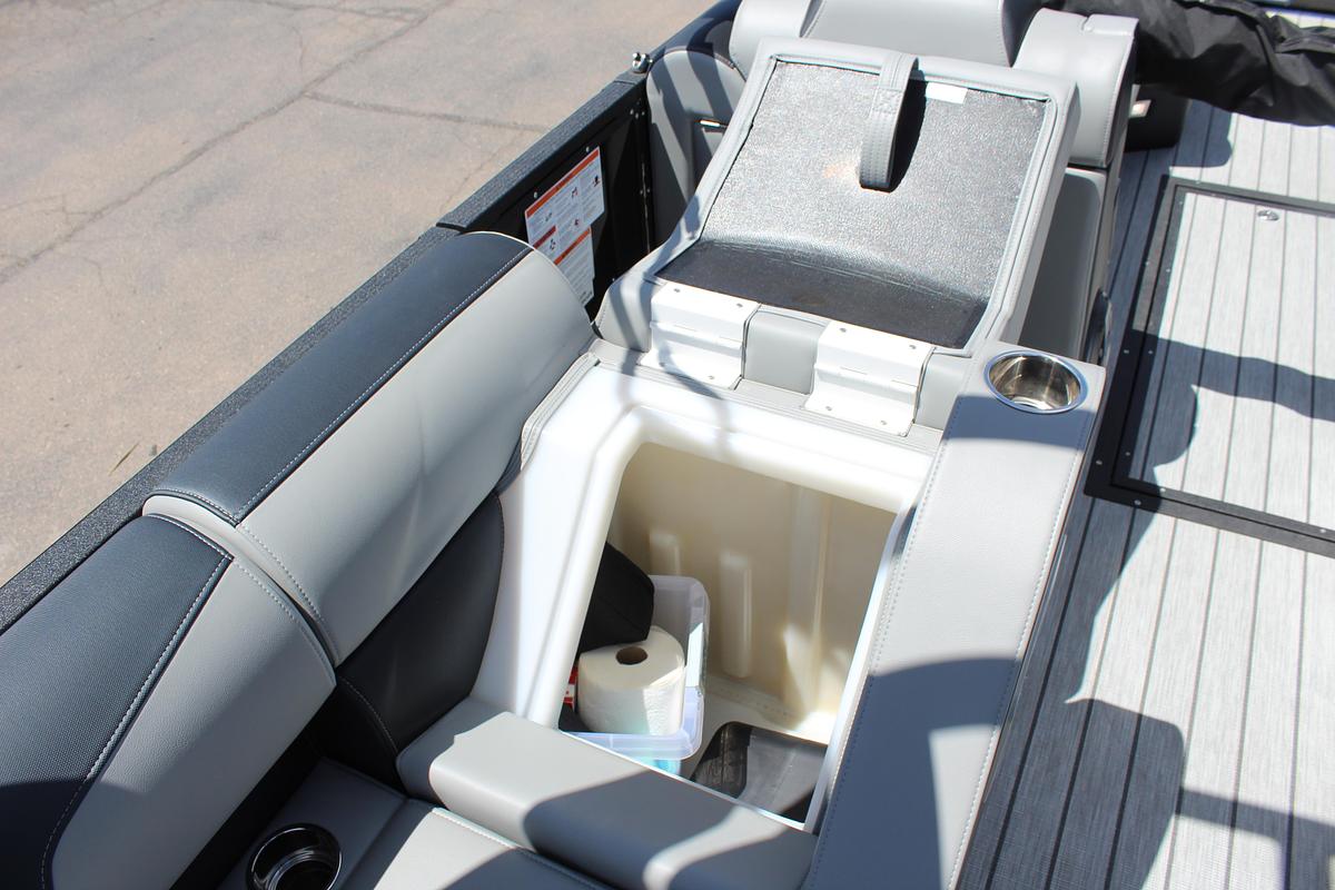 Used 2025 Montara 25 Surf Boss 2.0