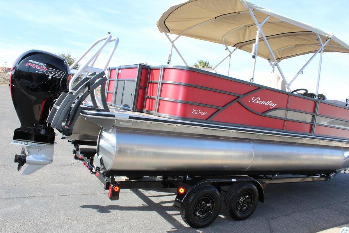 2025 Bentley Pontoons Fish 223 Fish-N-Cruise 3/4 Tube