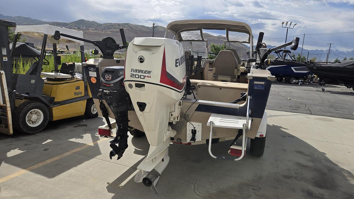 Used 1999 Lund 1950 Tyee Magnum Grand Sport