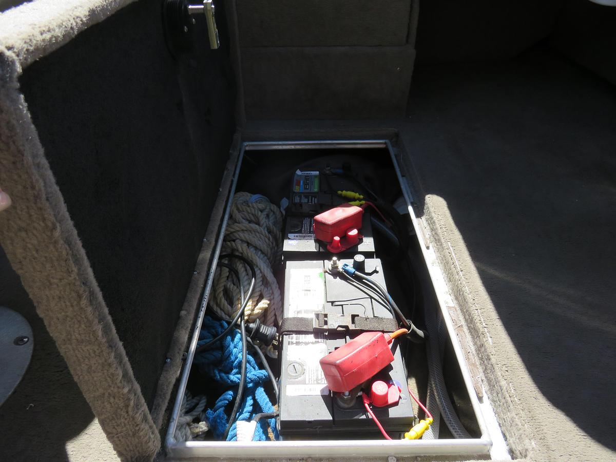 Used 2002 Tracker Tundra 18