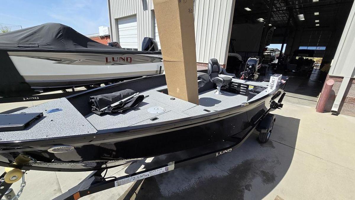 2025 Lund 1650 Angler Tiller