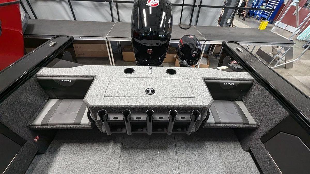 2025 Lund 1875 Fisherman Sport