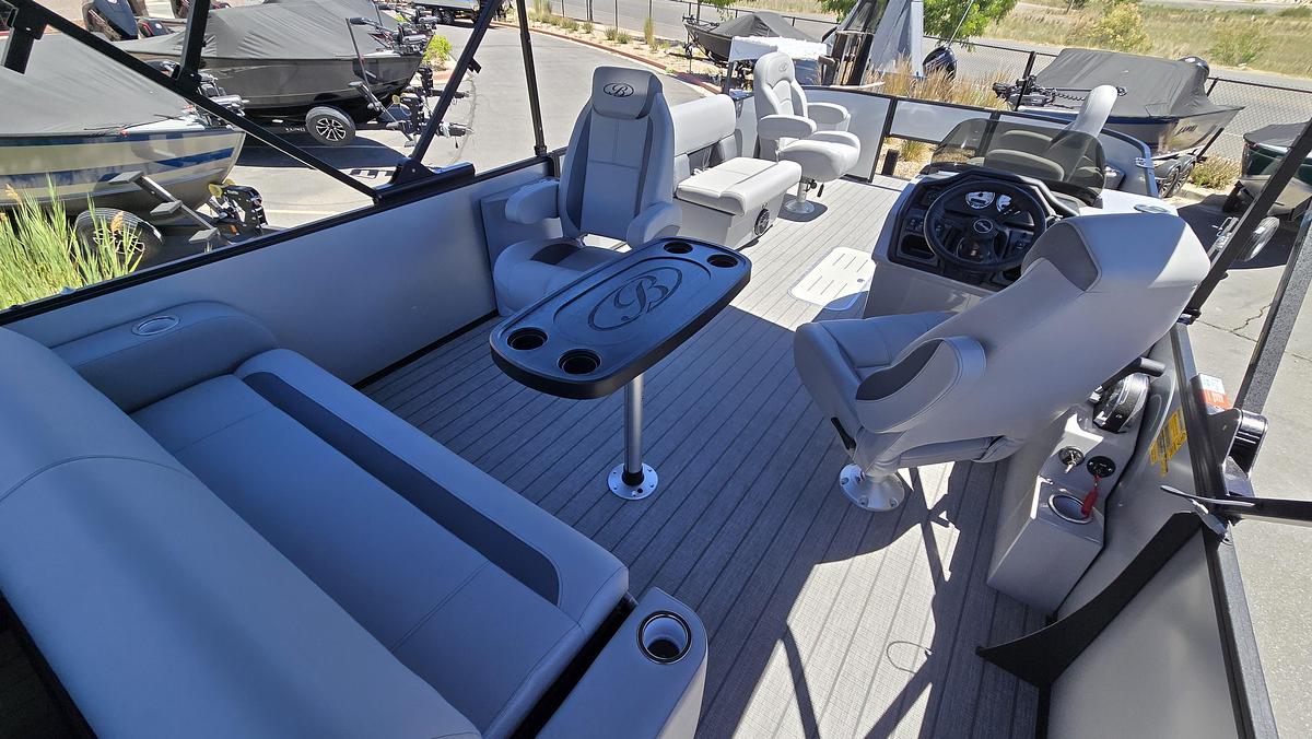 2026 Bentley Pontoons 243 Front Fish Swing Back