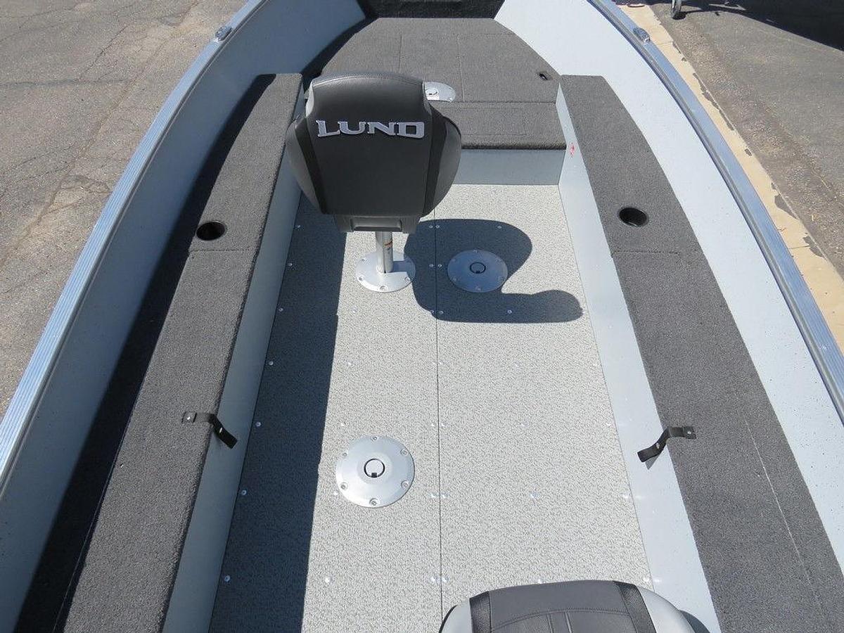 2025 Lund 1600 Fury Tiller