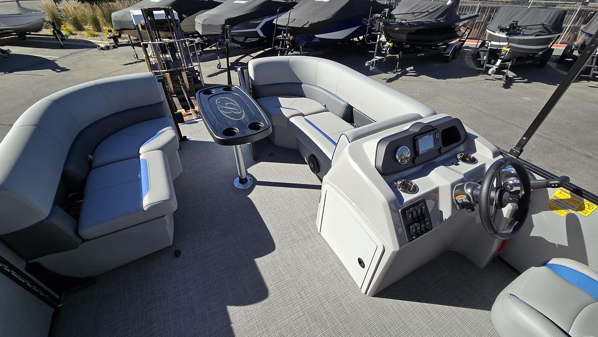 2026 Bentley Pontoons 203 Bolt