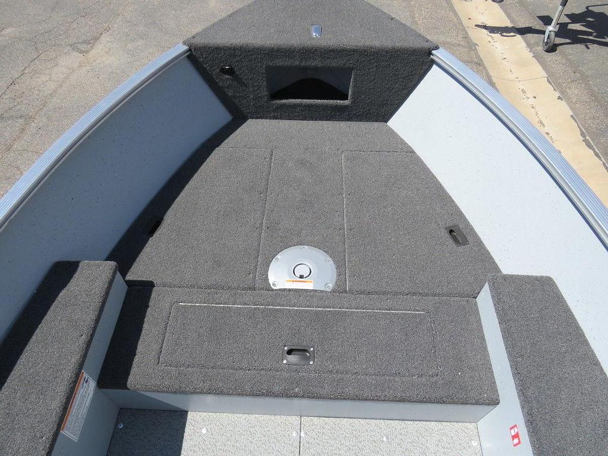 2025 Lund 1600 Fury Tiller