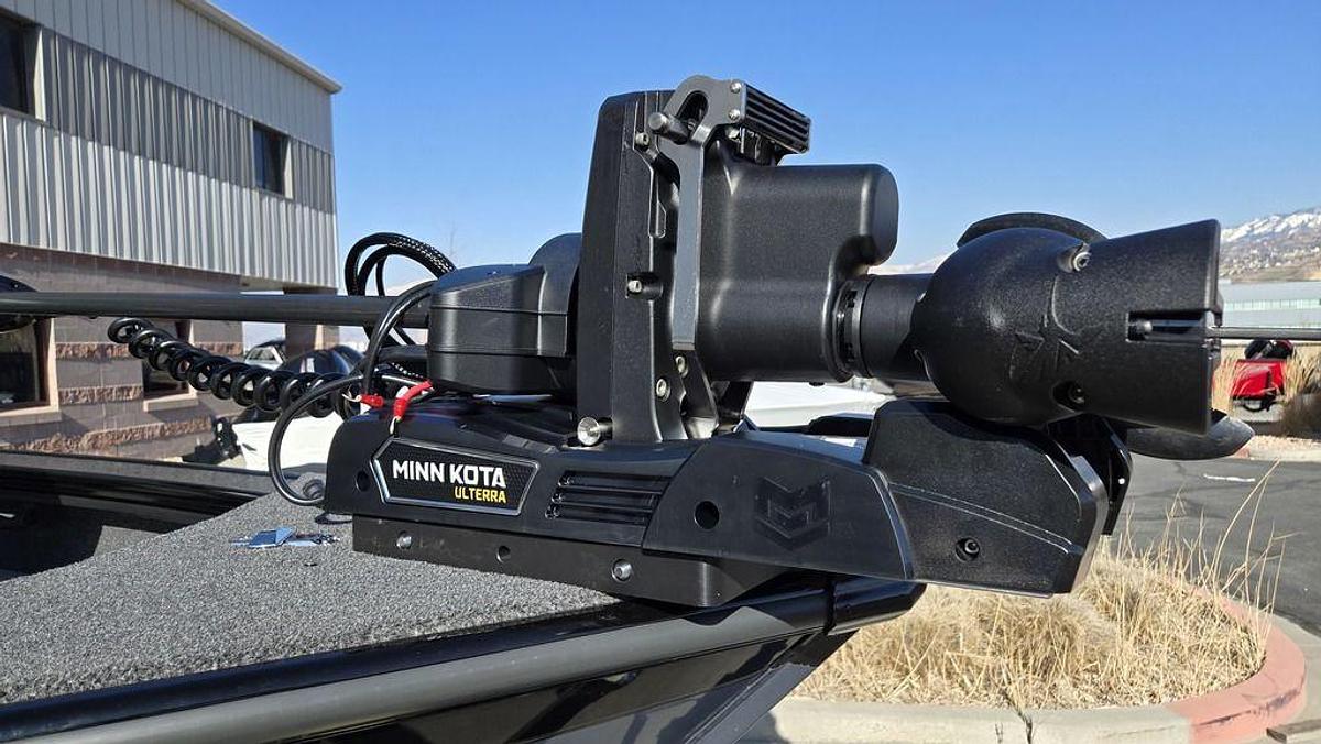 2025 Lund 1875 Crossover XS Sport