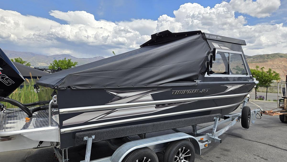 2026 Thunder Jet 210 Luxor Pro