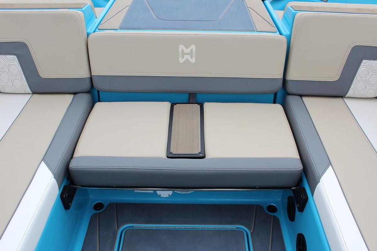 2025 Heyday Wake Boats H22