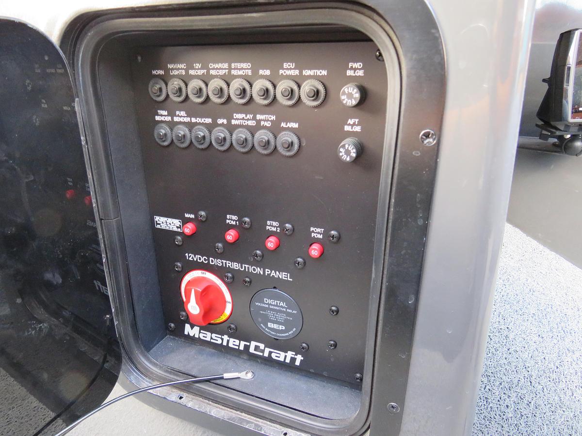 Used 2020 Mastercraft X22