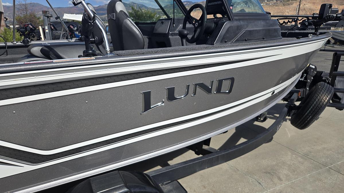 Used 2025 Lund 1775 Impact XS Sport