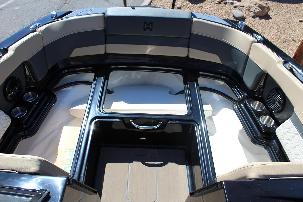 Heyday Wake Boats H22