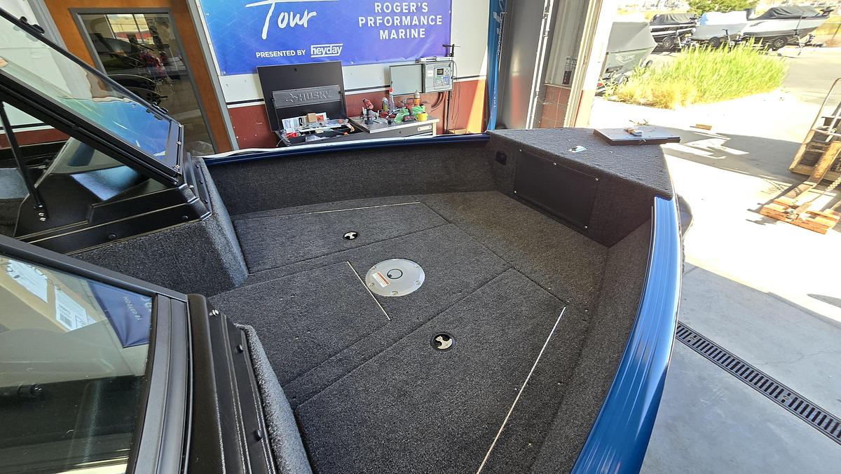 2026 Lund 1775 Adventure Sport