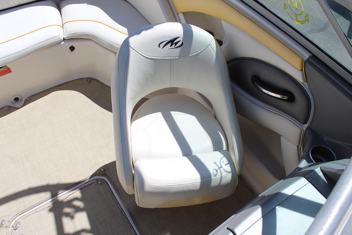 Used 2008 Monterey 214fs