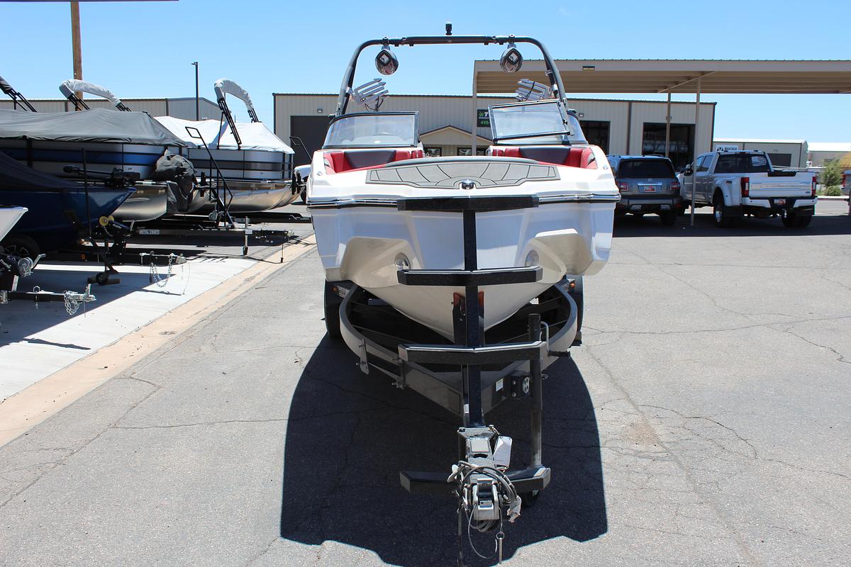 Used 2020 Heyday Wake Boats WTSURF