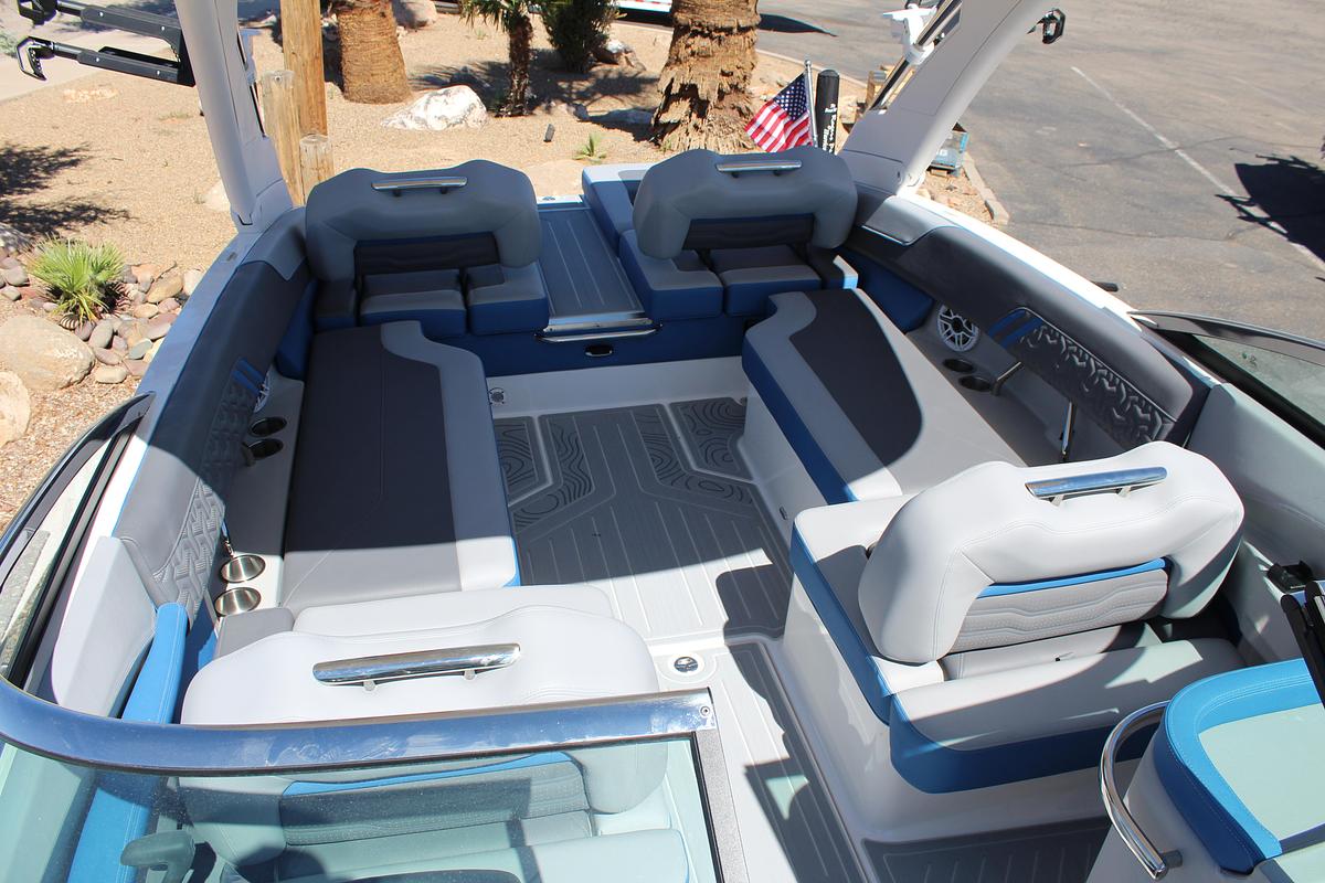 2026 Regal LS6 SURF ULTIMATE