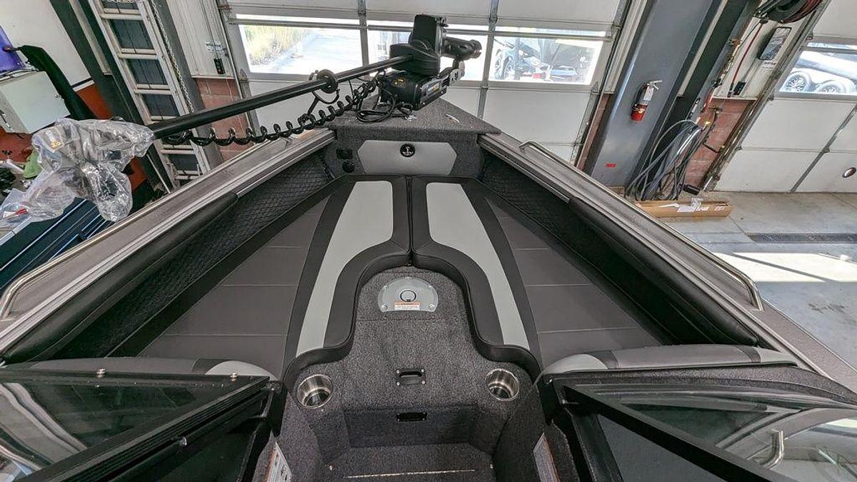 2025 Lund 1875 Tyee Sport