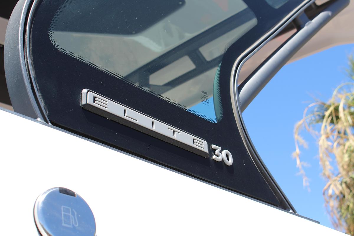 2025 Monterey Elite 30 OB