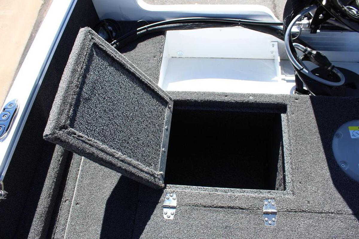 2025 Lund 1650 Rebel XL SS Whiteout Edition